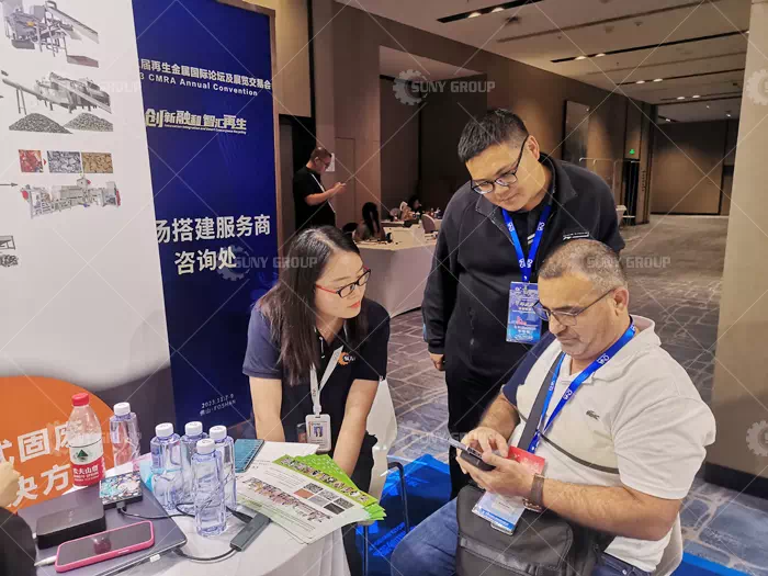 Lebanese customers inspect shredder