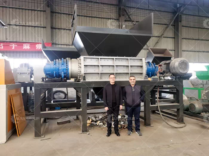 Lebanese customers inspect shredder