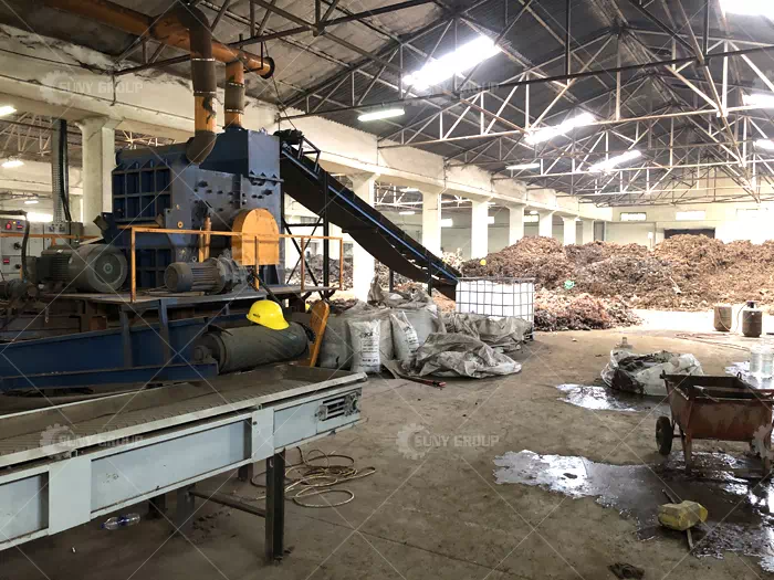 Motor crushing and sorting equipment