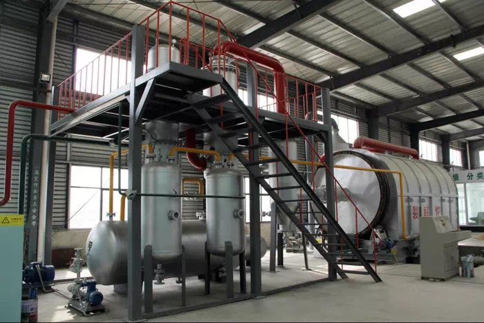 Tyre pyrolysis equipment