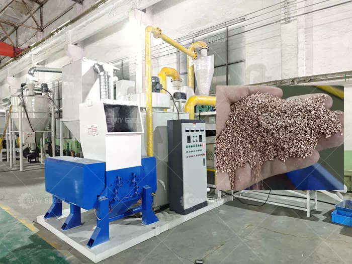 Machine That Separates the Copper Cable